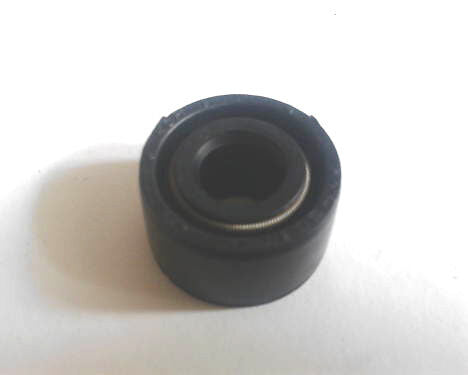 Kawasaki KX 250 ( 1983 - 2003 ) Engine Water Pump Seal