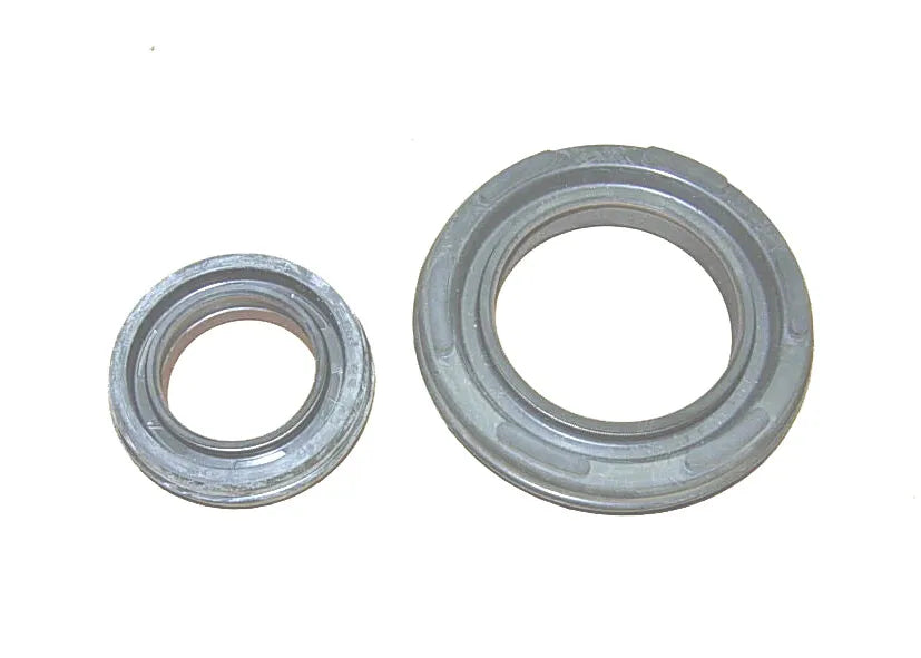 Yamaha RD 350 YPVS / N / F / F2 / R ( 1983-1995 ) Pair of Crank Shaft Seals